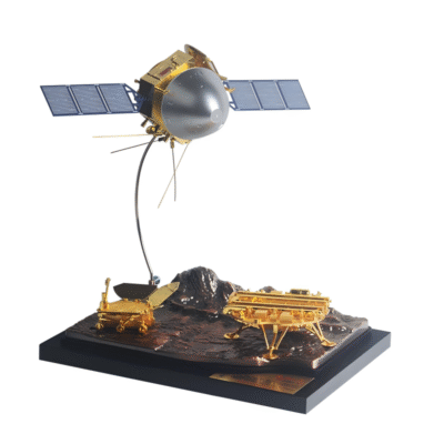 1:30天問一號火星探測器合金模型